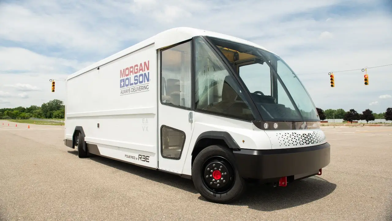 Delivery truck